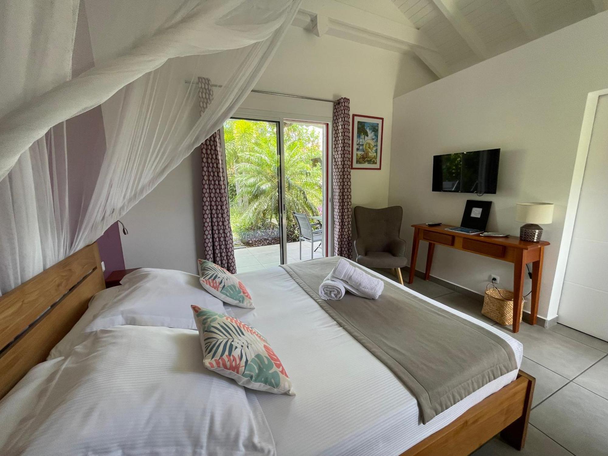Hotel & Villa Le Cocotel Saint-Francois  Exterior photo